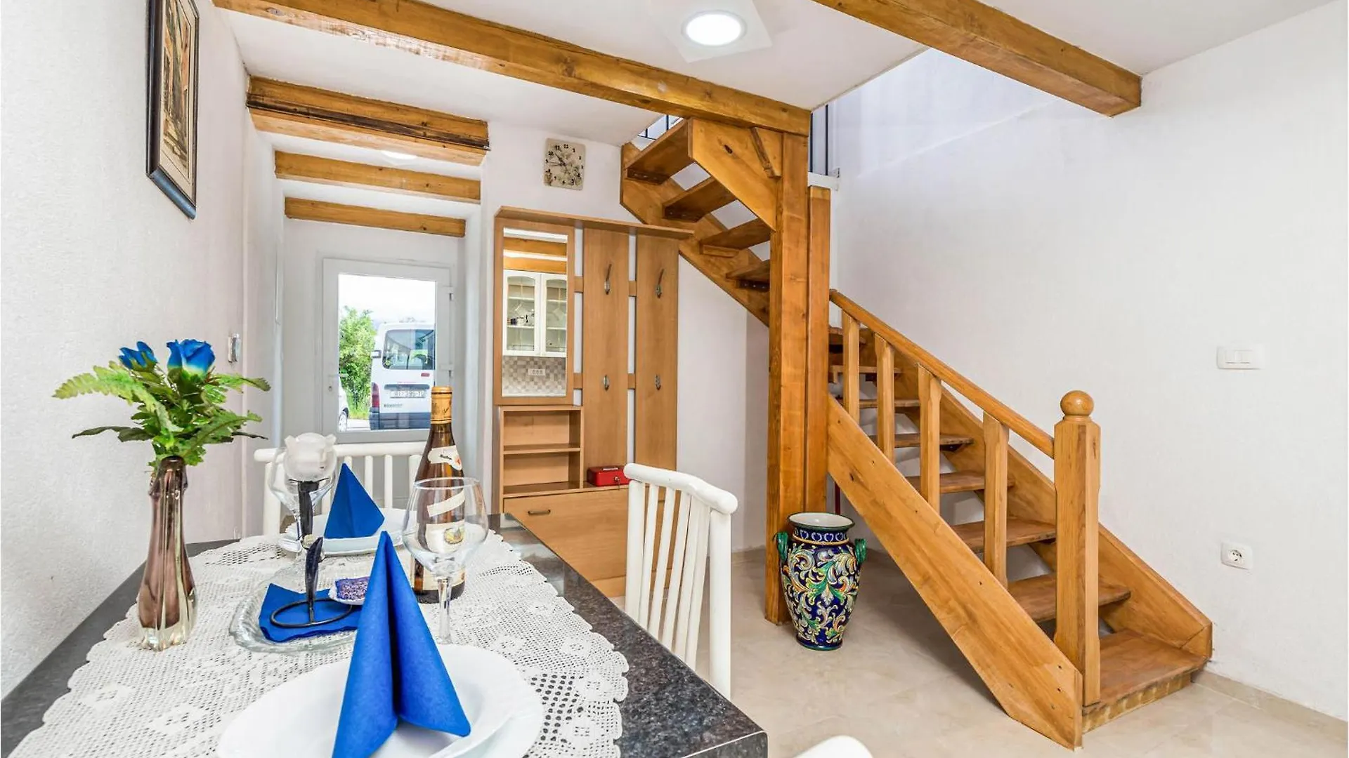 1 Bedroom Beautiful Home In Jurdani