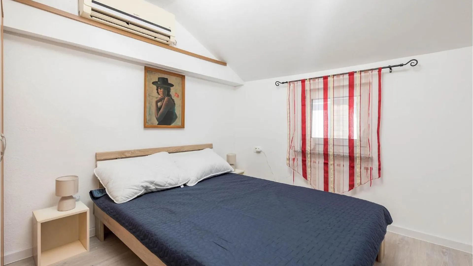 1 Bedroom Beautiful Home In Jurdani Croatia